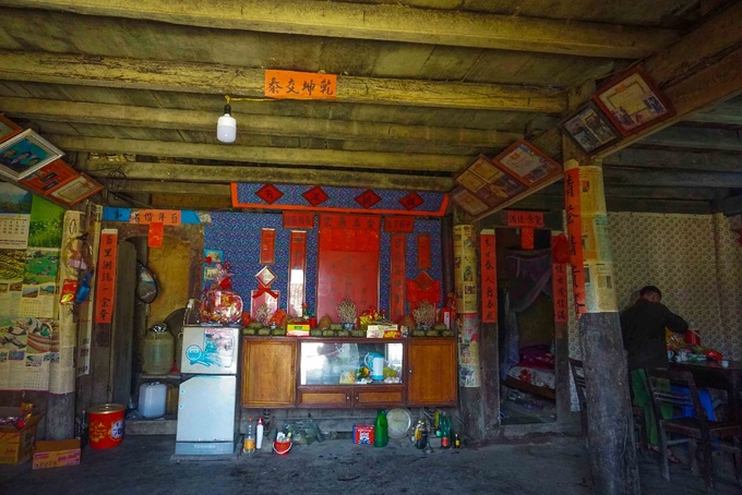 ha giang thien huong village altar